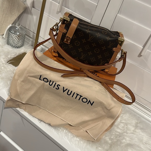 Louis Vuitton Monogram Side Trunk MM Bag - Picture 11 of 11